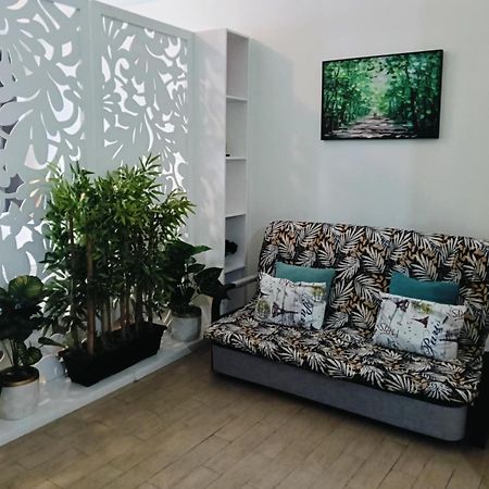 81 Newport Boulevard Cluster 4 - 8F Across Naia Airport, Terminal 3 Pasay Buitenkant foto
