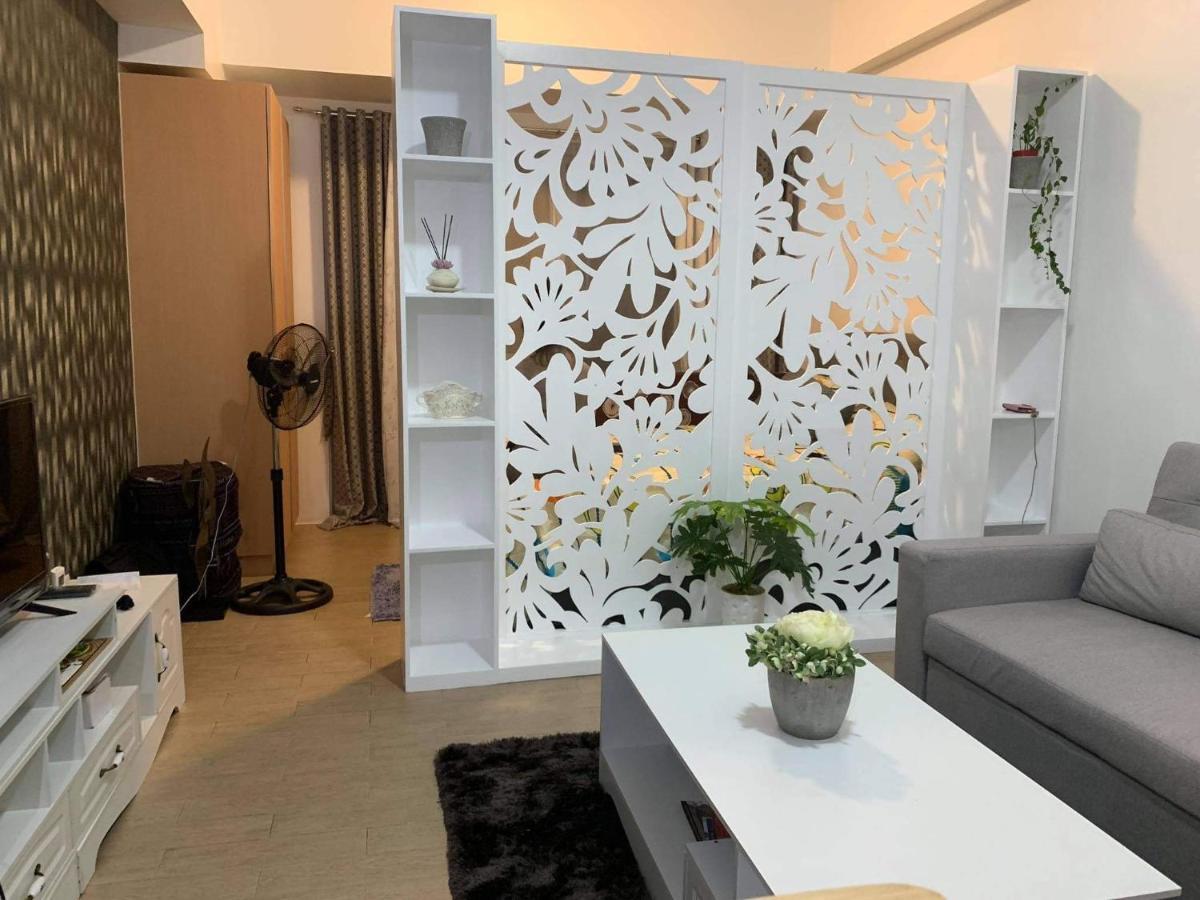81 Newport Boulevard Cluster 4 - 8F Across Naia Airport, Terminal 3 Pasay Buitenkant foto