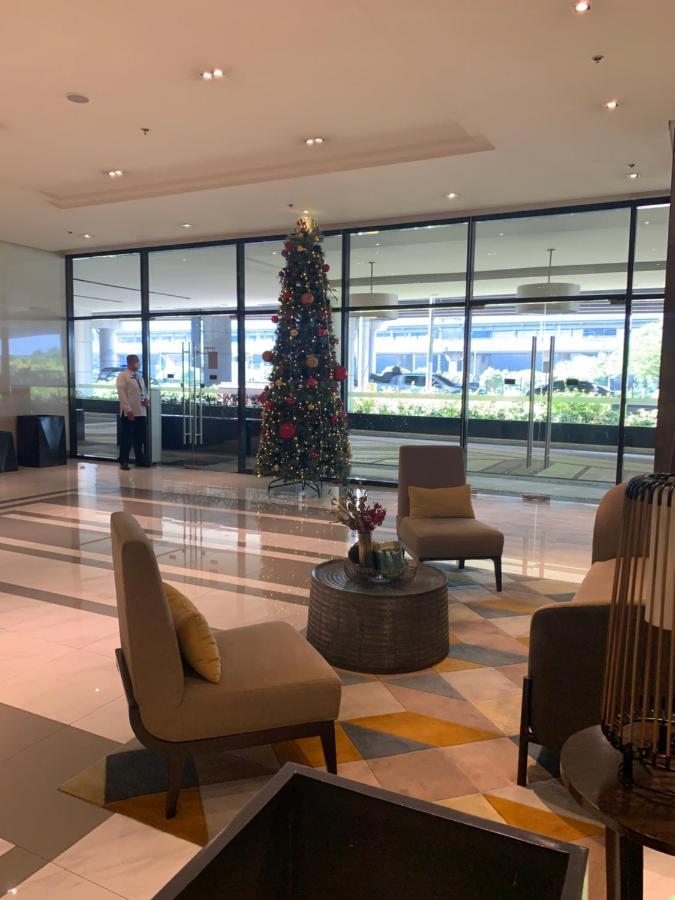 81 Newport Boulevard Cluster 4 - 8F Across Naia Airport, Terminal 3 Pasay Buitenkant foto